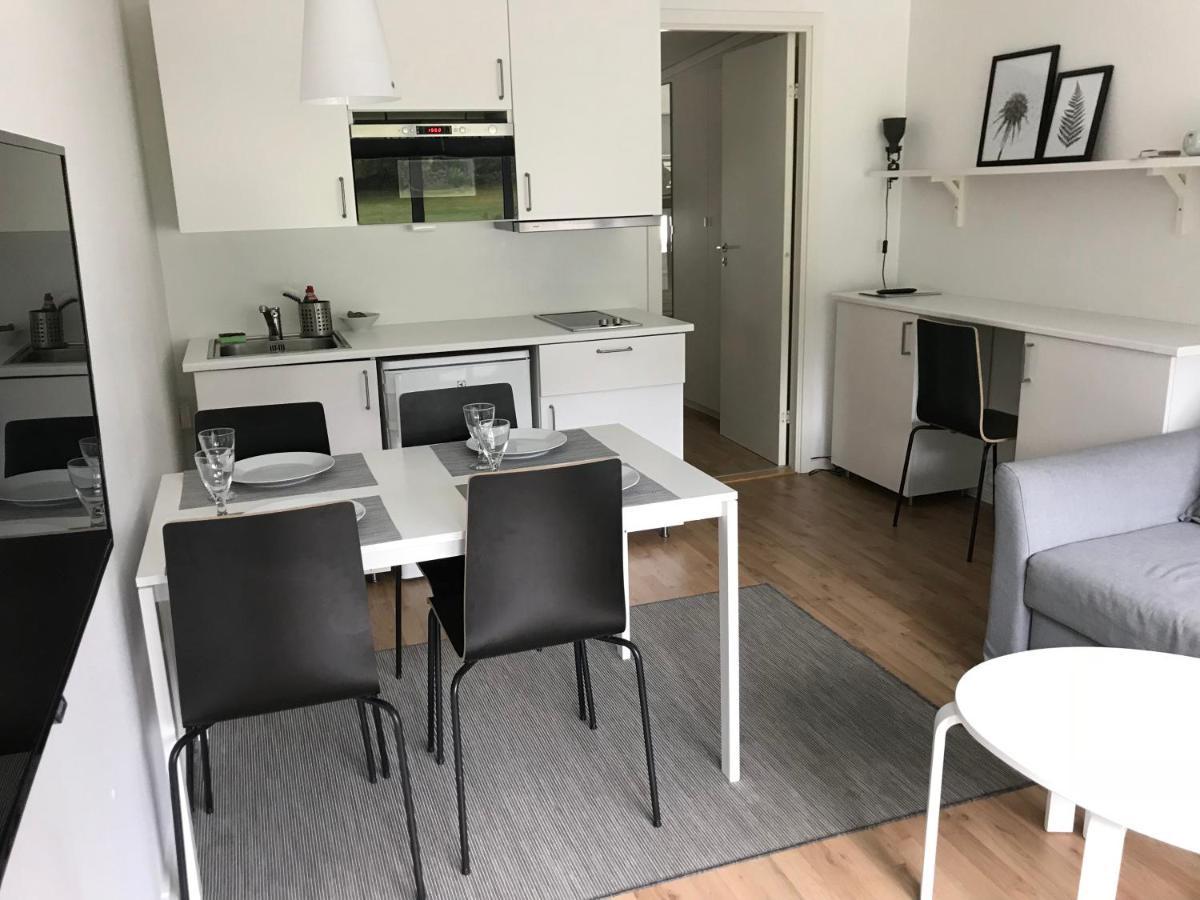 Haellestrand Seaview Apartment Stromstad